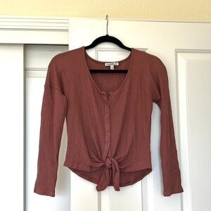 NWOT Express One Eleven pink/mauve waffle ribbed button up top—medium